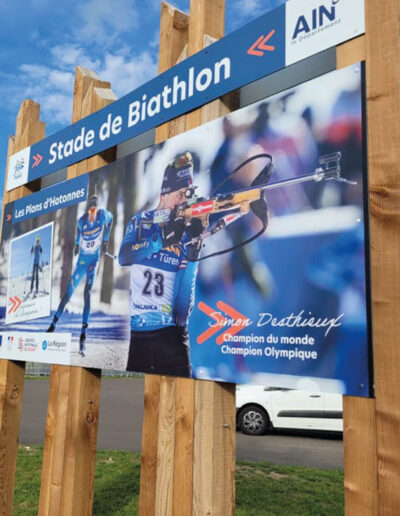 panneau stade de biathlon
